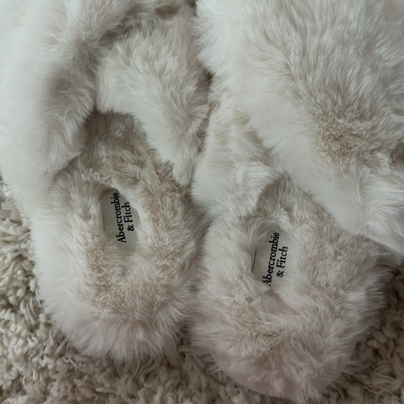 Abercrombie Slippers - Picture 3 of 5